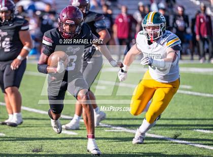 Thumbnail 3 in Heights vs. Stratford (UIL 6A D2 Football Bi-District) photogallery.