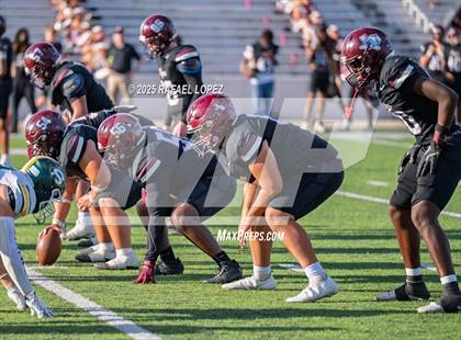Thumbnail 3 in Heights vs. Stratford (UIL Football 6A D2 Bi-District) photogallery.