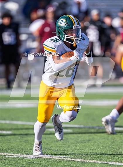 Thumbnail 2 in Heights vs. Stratford (UIL 6A D2 Football Bi-District) photogallery.