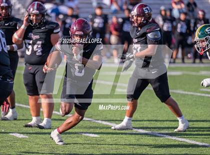 Thumbnail 2 in Heights vs. Stratford (UIL Football 6A D2 Bi-District) photogallery.