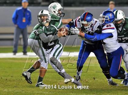 Thumbnail 2 in Folsom vs. Oceanside (CIF State DIV 1 Final) photogallery.