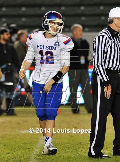 Thumbnail 1 in Folsom vs. Oceanside (CIF State DIV 1 Final) photogallery.