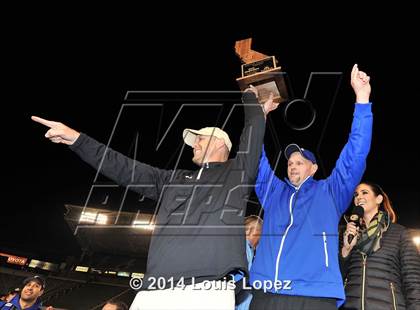 Thumbnail 2 in Folsom vs. Oceanside (CIF State DIV 1 Final) photogallery.