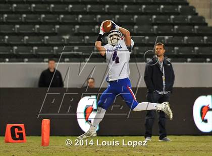 Thumbnail 1 in Folsom vs. Oceanside (CIF State DIV 1 Final) photogallery.