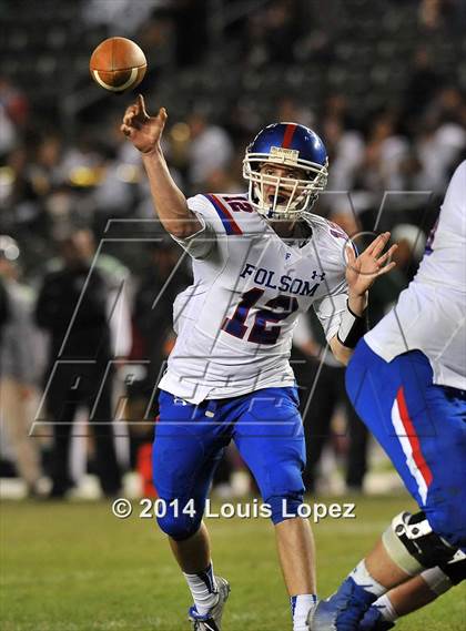 Thumbnail 1 in Folsom vs. Oceanside (CIF State DIV 1 Final) photogallery.