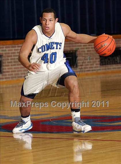 Thumbnail 2 in 9th Annual Carlinville Rotary Club Mid-Illinois All-Star Classic photogallery.