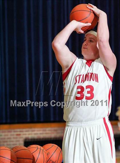 Thumbnail 1 in 9th Annual Carlinville Rotary Club Mid-Illinois All-Star Classic photogallery.