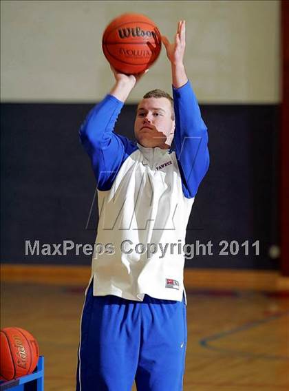 Thumbnail 2 in 9th Annual Carlinville Rotary Club Mid-Illinois All-Star Classic photogallery.