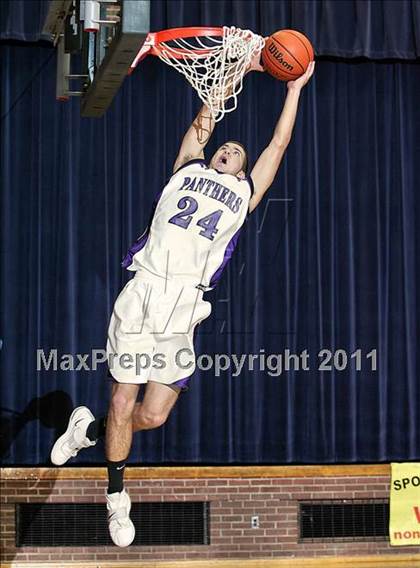 Thumbnail 3 in 9th Annual Carlinville Rotary Club Mid-Illinois All-Star Classic photogallery.