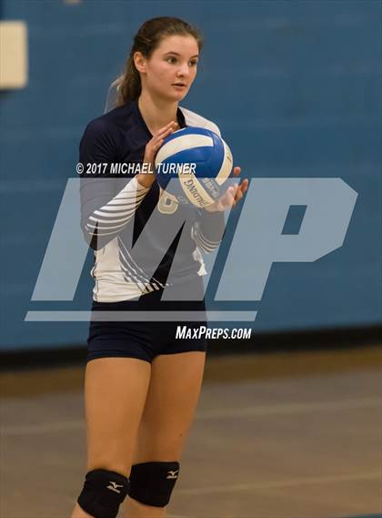 Thumbnail 3 in Del Norte vs Anderson (Battle for the North State Tournament) photogallery.