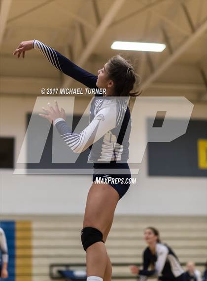 Thumbnail 2 in Del Norte vs Anderson (Battle for the North State Tournament) photogallery.