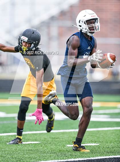 Thumbnail 1 in Montgomery Central vs Lee County (Montgomery Central 1st Annual 7 on 7 Air Raid Classic) photogallery.