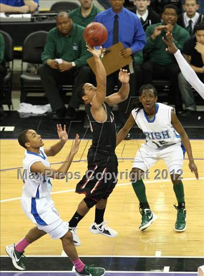 Thumbnail 1 in Alemany vs. Sacred Heart Cathedral (CIF State D3 Final) photogallery.