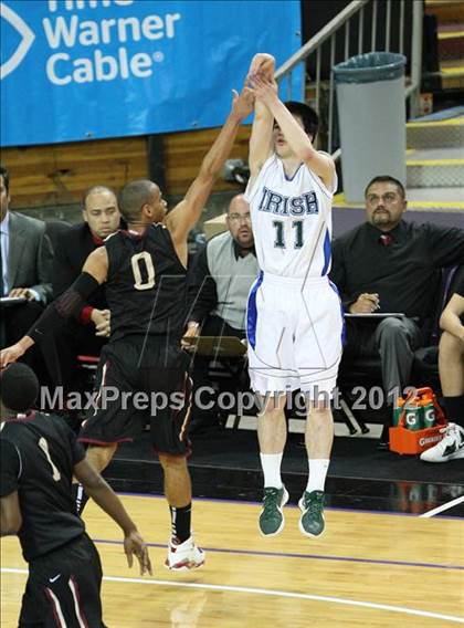 Thumbnail 1 in Alemany vs. Sacred Heart Cathedral (CIF State D3 Final) photogallery.