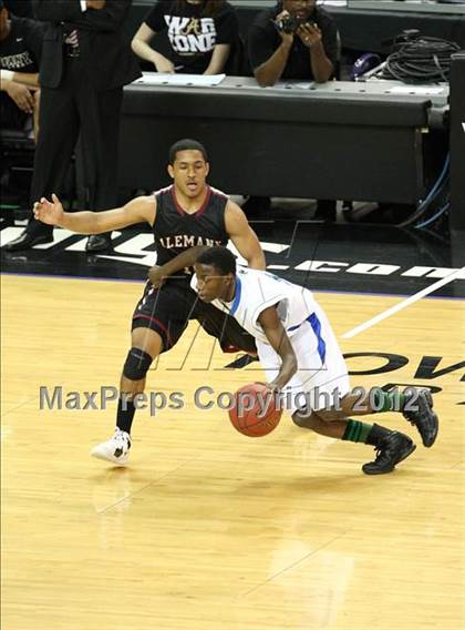 Thumbnail 1 in Alemany vs. Sacred Heart Cathedral (CIF State D3 Final) photogallery.
