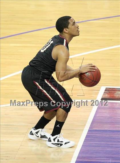 Thumbnail 3 in Alemany vs. Sacred Heart Cathedral (CIF State D3 Final) photogallery.