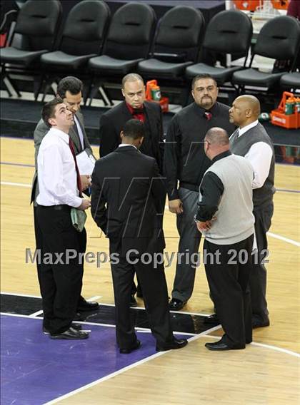 Thumbnail 2 in Alemany vs. Sacred Heart Cathedral (CIF State D3 Final) photogallery.