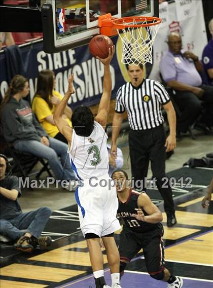 Thumbnail 2 in Alemany vs. Sacred Heart Cathedral (CIF State D3 Final) photogallery.
