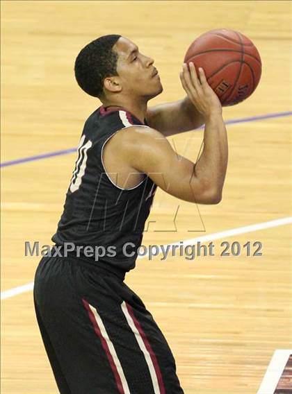 Thumbnail 2 in Alemany vs. Sacred Heart Cathedral (CIF State D3 Final) photogallery.