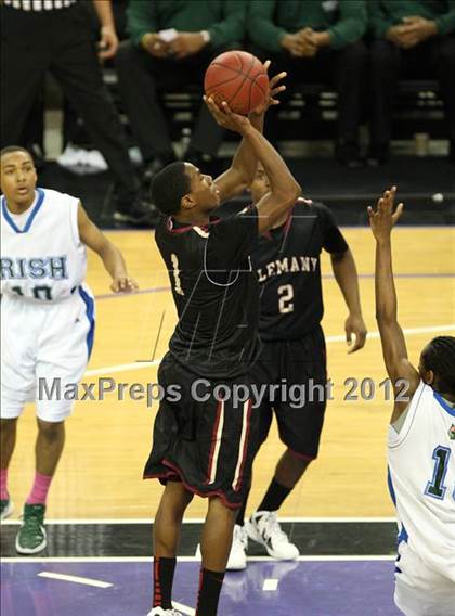 Thumbnail 2 in Alemany vs. Sacred Heart Cathedral (CIF State D3 Final) photogallery.
