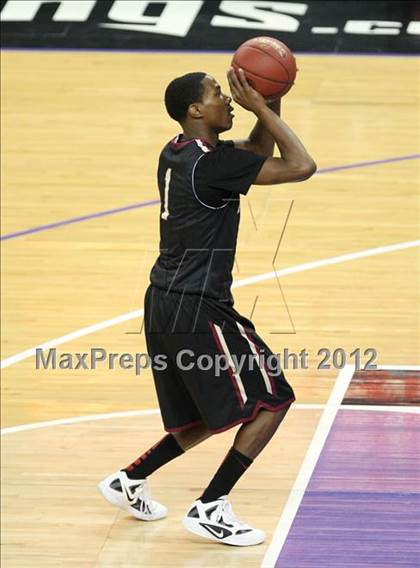 Thumbnail 3 in Alemany vs. Sacred Heart Cathedral (CIF State D3 Final) photogallery.