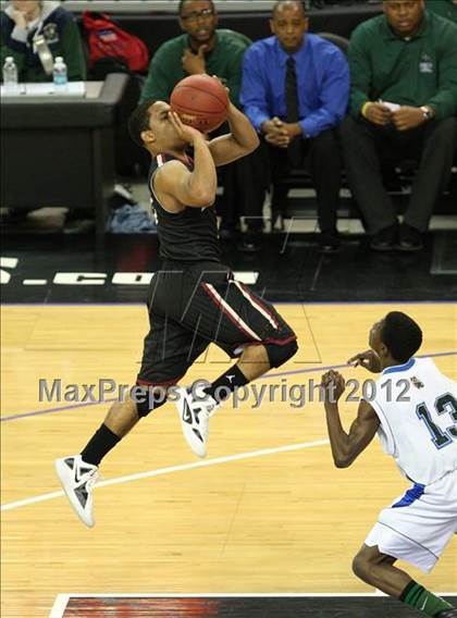 Thumbnail 3 in Alemany vs. Sacred Heart Cathedral (CIF State D3 Final) photogallery.