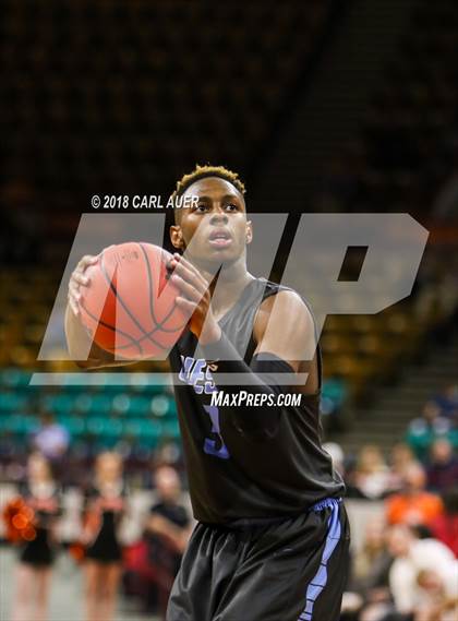 Thumbnail 3 in Pueblo West vs. Lewis-Palmer (CHSAA 4A Final Four) photogallery.
