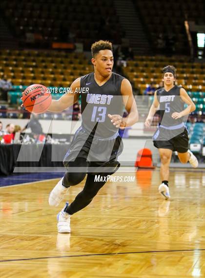 Thumbnail 2 in Pueblo West vs. Lewis-Palmer (CHSAA 4A Final Four) photogallery.