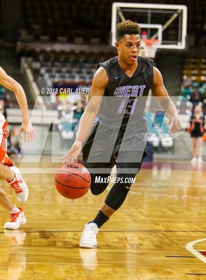 Thumbnail 2 in Pueblo West vs. Lewis-Palmer (CHSAA 4A Final Four) photogallery.