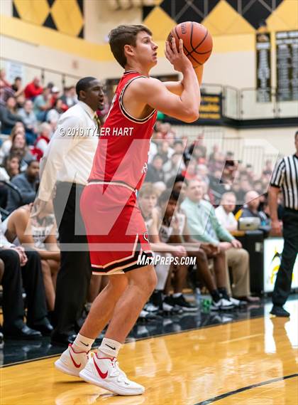 Thumbnail 2 in Center Grove @ Avon photogallery.
