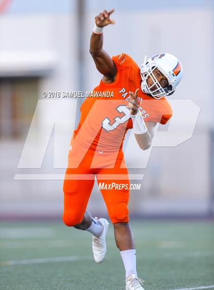 Thumbnail 1 in Brentwood School vs. Polytechnic photogallery.