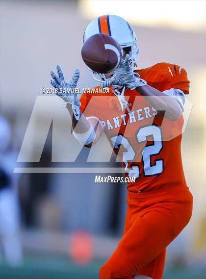 Thumbnail 2 in Brentwood School vs. Polytechnic photogallery.