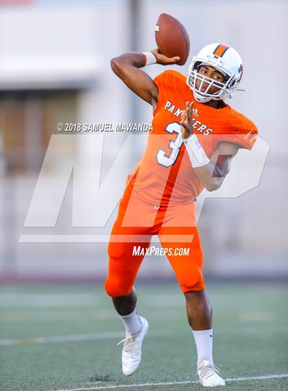 Thumbnail 3 in Brentwood School vs. Polytechnic photogallery.