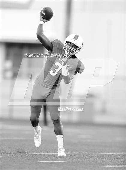 Thumbnail 2 in Brentwood School vs. Polytechnic photogallery.