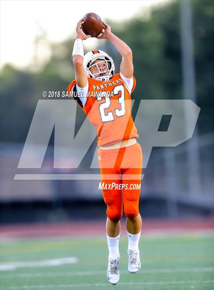 Thumbnail 3 in Brentwood School vs. Polytechnic photogallery.