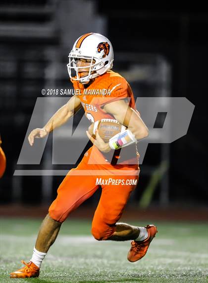 Thumbnail 1 in Brentwood School vs. Polytechnic photogallery.