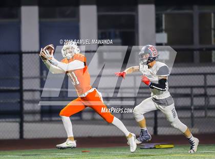 Thumbnail 2 in Brentwood School vs. Polytechnic photogallery.