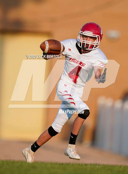 Thumbnail 2 in Milford @ Duchesne photogallery.