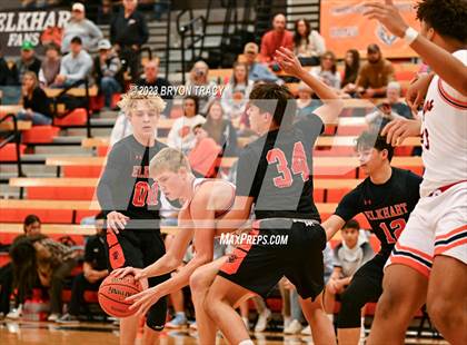 Thumbnail 3 in Cheyenne Wells vs. Elkhart photogallery.