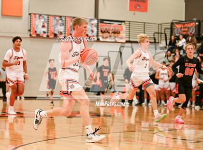 Thumbnail 3 in Cheyenne Wells vs. Elkhart photogallery.