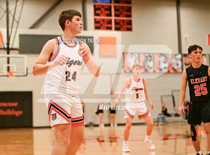 Thumbnail 2 in Cheyenne Wells vs. Elkhart photogallery.