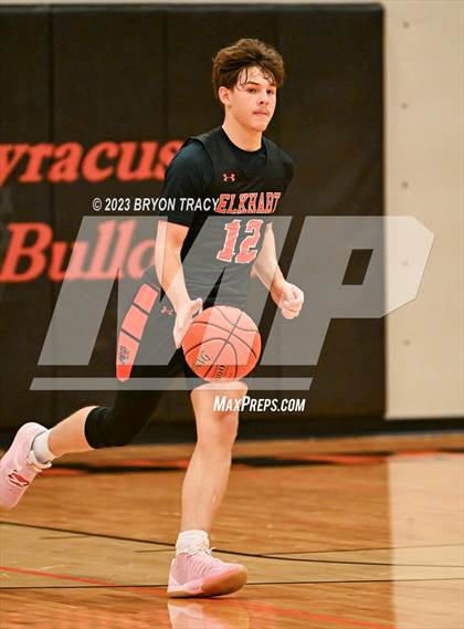 Thumbnail 3 in Cheyenne Wells vs. Elkhart photogallery.