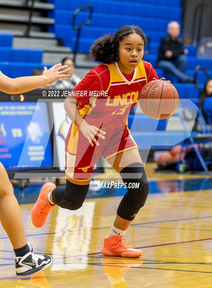 Thumbnail 3 in JV: Lincoln @ Newark Memorial photogallery.