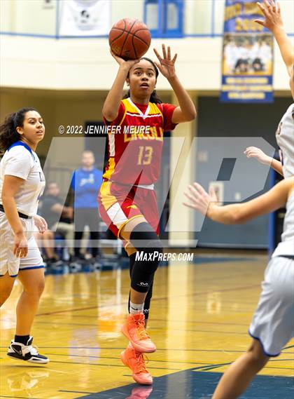 Thumbnail 1 in JV: Lincoln @ Newark Memorial photogallery.