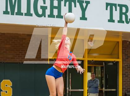 Thumbnail 2 in Wake Forest @ Pine Forest photogallery.