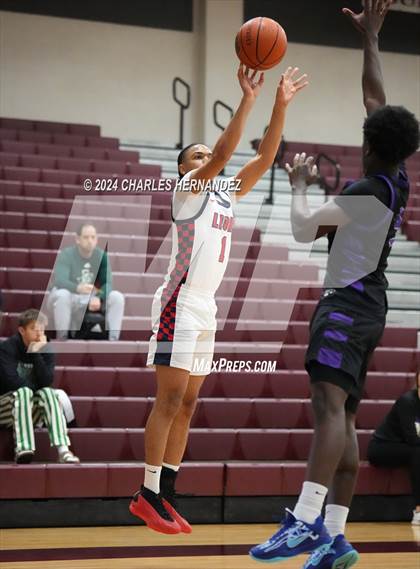 Thumbnail 1 in Fulshear vs Alief Taylor (Doghouse Invitational) photogallery.