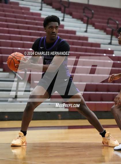 Thumbnail 3 in Fulshear vs Alief Taylor (Doghouse Invitational) photogallery.