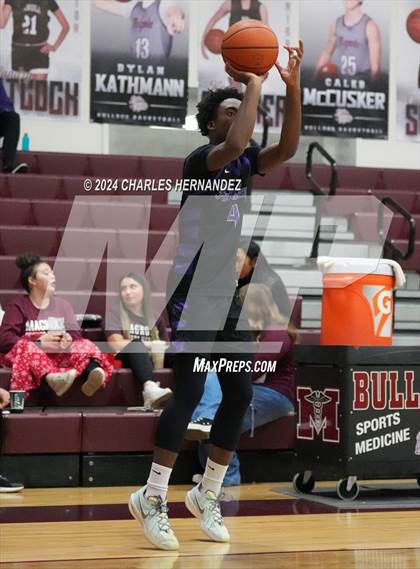 Thumbnail 3 in Fulshear vs Alief Taylor (Doghouse Invitational) photogallery.