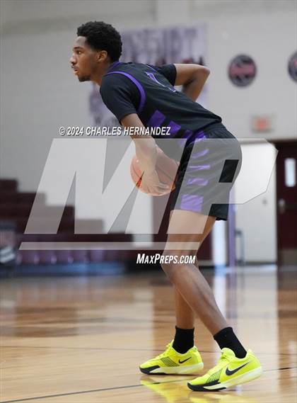 Thumbnail 2 in Fulshear vs Alief Taylor (Doghouse Invitational) photogallery.