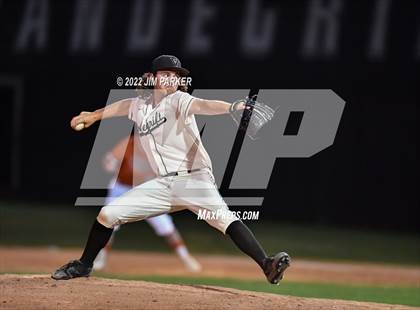 Thumbnail 2 in Hutto @ Vandegrift photogallery.